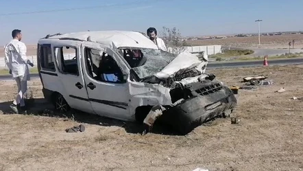 Konya'da feci kaza! Tıra arkadan çarptı: 2 ölü, 3 yaralı - Gündem