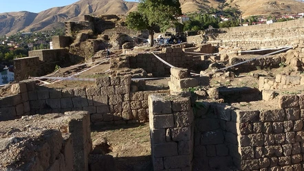 Bitlis Kalesi kazılarında tarihi keşif: Görüntüler heyecanlandırdı, tam 500 yıllık! - Kültür - Sanat