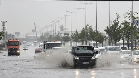 Hava durumu değişiyor! Meteoroloji'den şiddetli yağış ve soğuk hava uyarısı geldi - Gündem