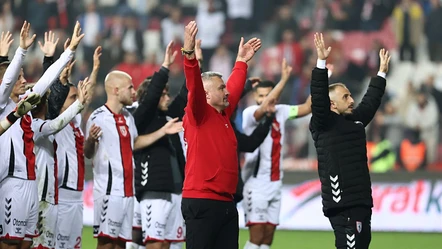 Samsunspor fırtınası dinmiyor! Galatasaray'ın ensesinde - Futbol