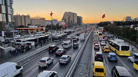 Ara tatil başladı: İstanbul’da trafik durma noktasına geldi! - Gündem