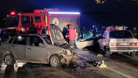 Rize'de feci kaza: Araçlar hurda yığınına döndü, 2 kişi öldü - Gündem