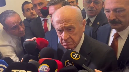 Devlet Bahçeli'yi sinirlendiren 'çözüm süreci' sorusu! Gazeteciye sert tepki gösterdi: "Ayrımcılığı körükleyici davranışlardan vazgeç" - Politika