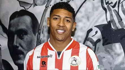 Eski Galatasaray futbolcusu Patrick van Aanholt Sparta Rotterdam ile sözleşme imzaladı! - Spor