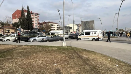 Minibüsün içini görenler şoka uğradı! Park halindeki araçta ölü halde bulundu - Gündem