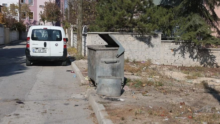 Büyük vicdansızlık! Yeni doğan bebeği çöpe bıraktılar - Gündem