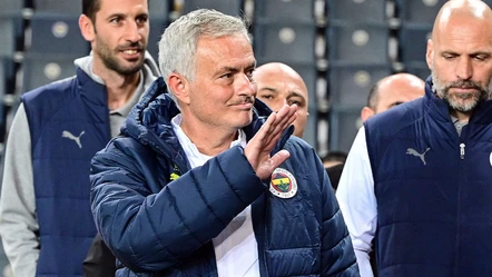 Jose Mourinho Fenerbahçe'den ayrılıyor mu? Efsane futbolcudan bomba iddia! Gidebileceği 2 takımı açıkladı - Spor