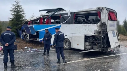 Eskişehir feci kaza! Yolcu otobüsü devrildi: Ölü ve yaralılar var - Gündem