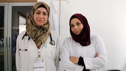 Suriyeli doktor paniği! Gidecekler diye tutuştular - Dünya