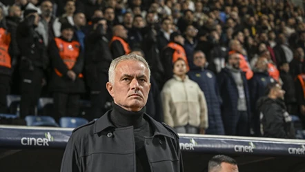 Jose Mourinho ameliyat nedeniyle İstanbul'dan ayrıldı! - Spor