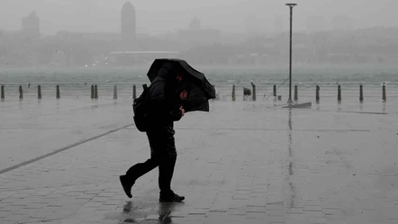 İstanbul'a sel uyarısı! Meteoroloji 8 ili sarıya boyadı: Çok dikkatli olun! - Gündem