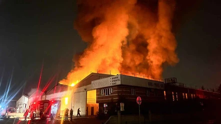 Kayseri'de fabrika yangını: Alevler bir anda sardı! Çok sayıda ekip sevk edildi - Gündem