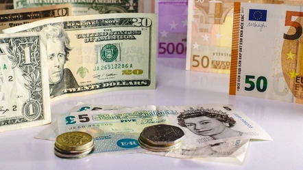 Euro, dolara karşı 2 yılın en düşük seviyesine geriledi! Sterlin ve pound da zarar gördü - Ekonomi