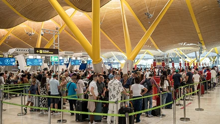 Geciken uçuşa tazminat! Yolcuların rötar durumunda hakları yeniden tanımlandı - Ekonomi