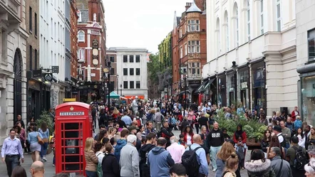 Londra, İngiltere'nin en hızlı yaşlanan şehri: Ortalama yaş 55'i geçti - Dünya