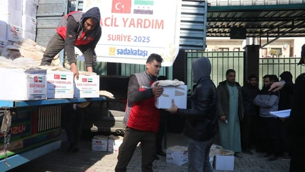 Sadakataşı'ndan İdlib'e gıda yardımı - Aktüel