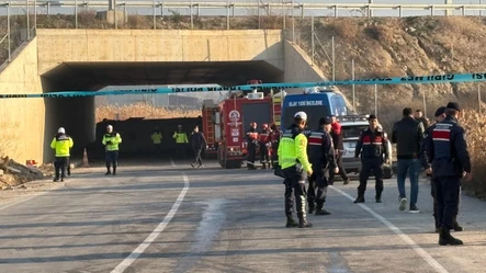 Denizli'de feci kaza! İşçi servisi devrildi: Ölü ve yaralılar var - Gündem