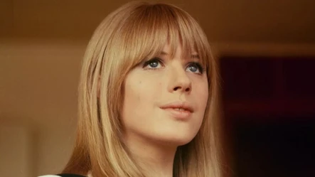 Oyuncu ve şarkıcı Marianne Faithfull hayatını kaybetti - Magazin