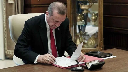 Cumhurbaşkanı Erdoğan imzaladı: Bazı bakanlıklarda atama ve görevden almalar Resmi Gazete’de - Gündem