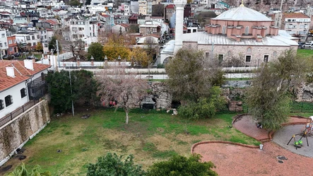 İstanbul’un fethinde kaçmak için kullanıldı! Şimdi kayboluyor: Tarihi yapıdan meraklandıran görüntüler - Kültür - Sanat