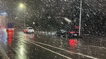 İstanbul güne yoğun kar yağışı ile uyandı! Meteoroloji karın en fazla görüleceği ilçeleri açıkladı - Gündem