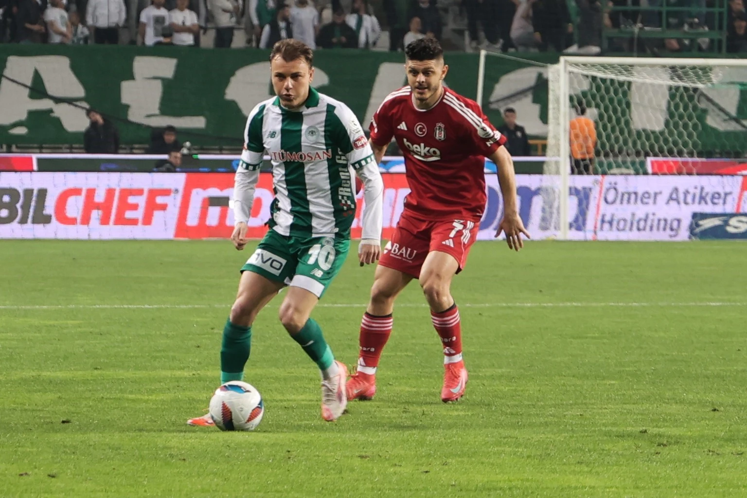 Beşiktaş'a ağır darbe! Konyaspor 9 kişiyle maçı kazandı