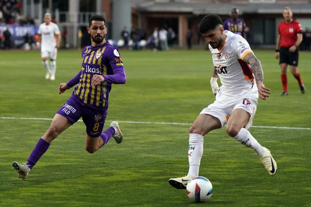 Galatasaray zorlu Eyüpspor'u rahat geçti: Adım adım şampiyonluğa! 