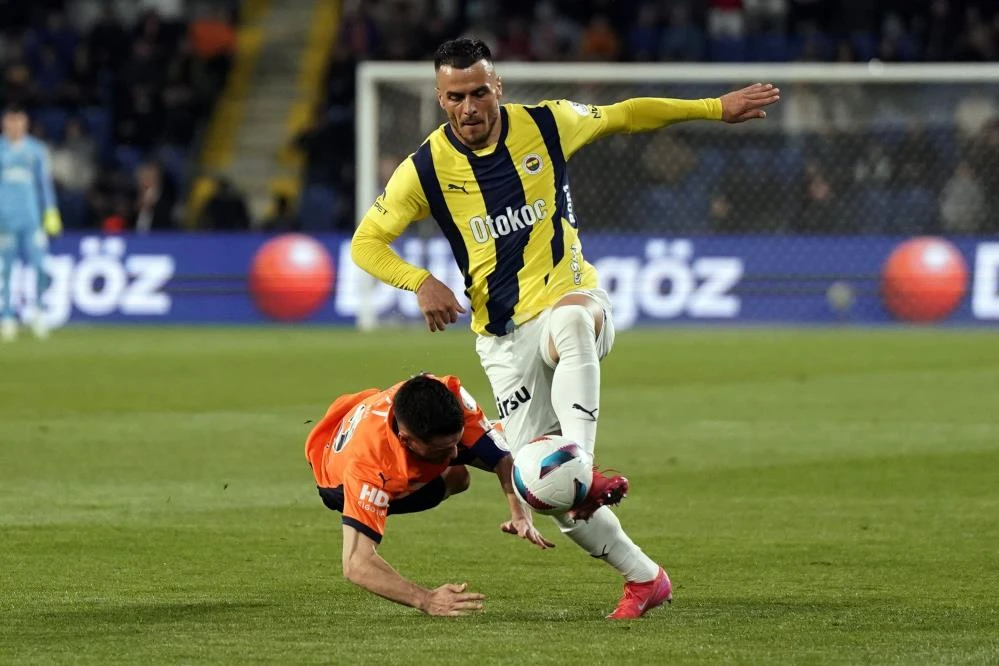 Fenerbahçe Başakşehir'i deplasmanda devirdi: Jose Mourinho'dan onurlu duruş!