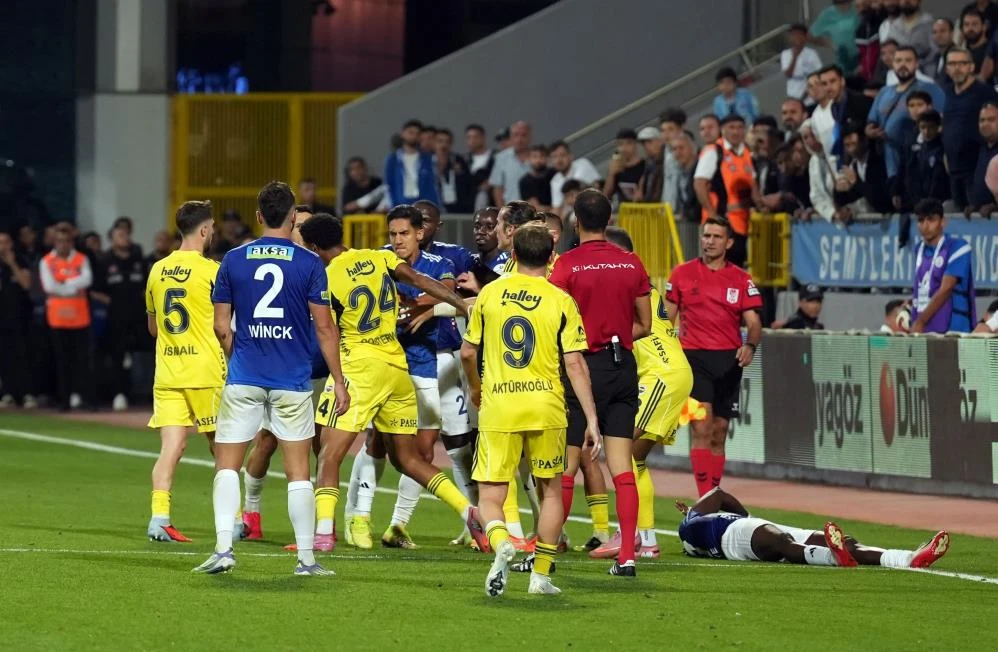 Fenerbahçe'de Domenico Tedesco'dan takıma sitem!