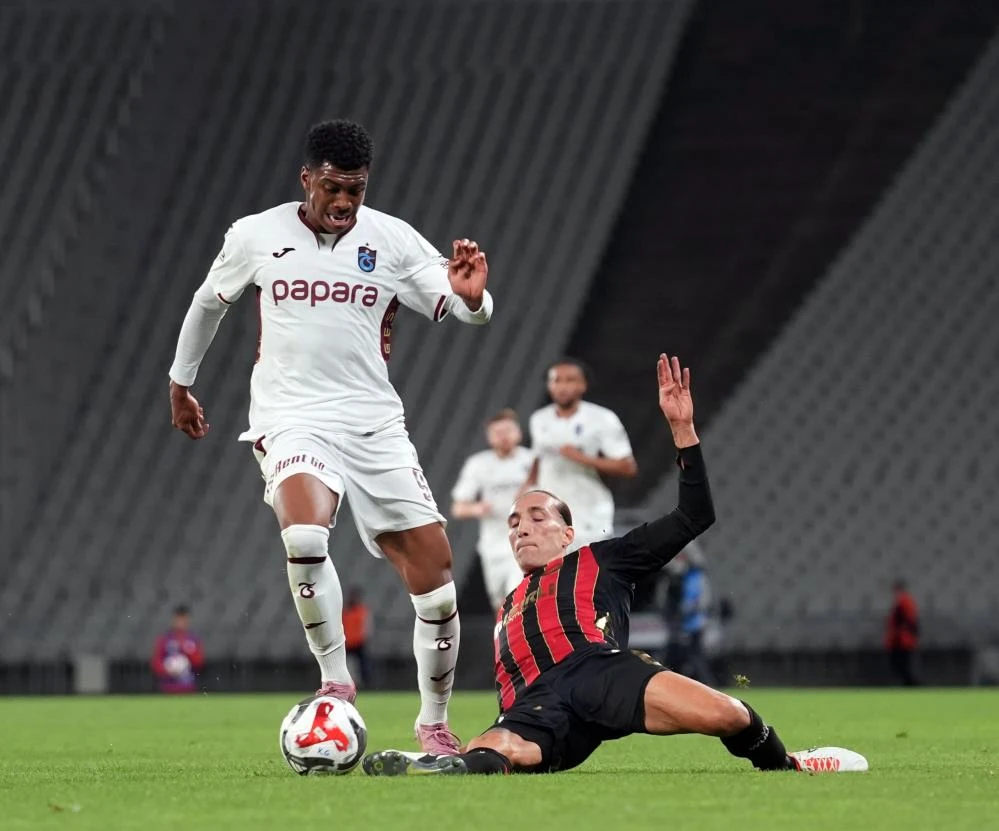 Trabzonspor'dan zirve takibi: 7 gollü maçta 3 puan geldi!