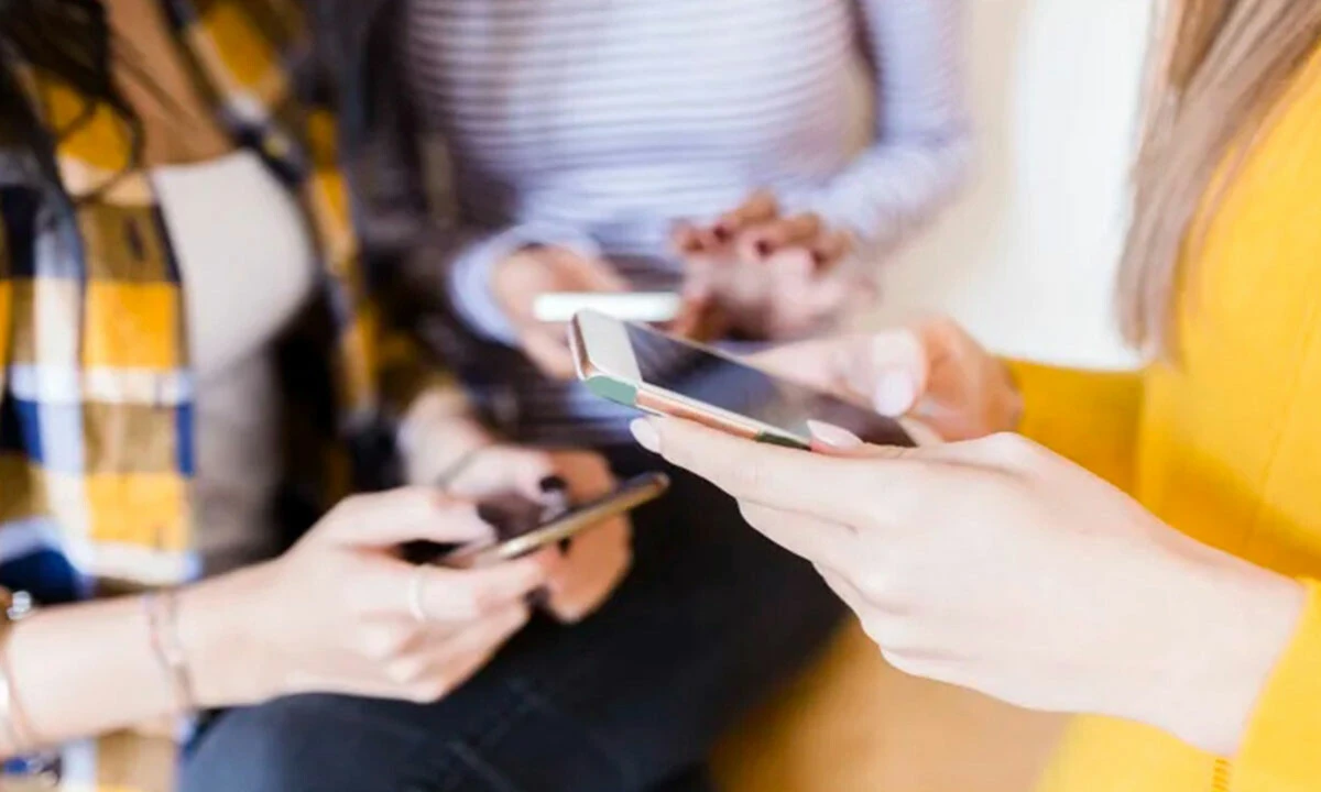 İnternette çocukların ne yaşadığını aileler bilmiyor