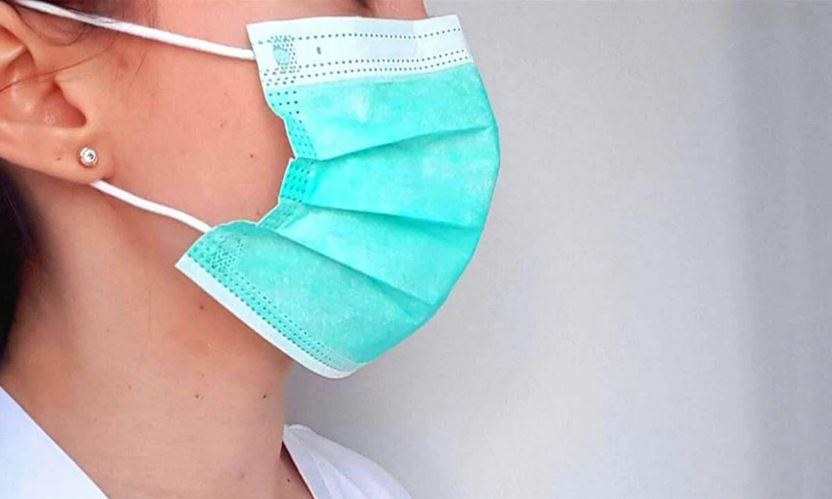 İspanya, açık havada maske takma zorunluluğunu kaldırıyor