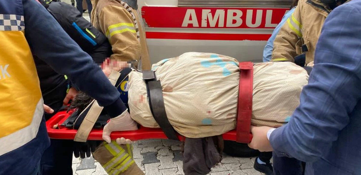 Son dakika! Üsküdar'da 4 katlı binada patlama