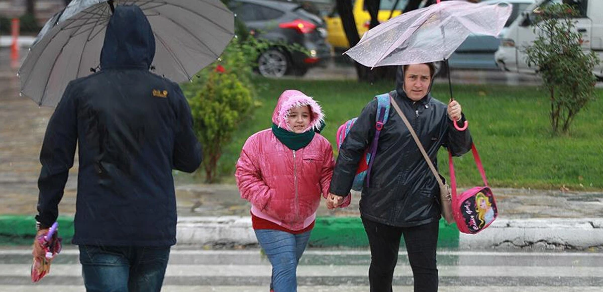 Ankara’da hava durumu nasıl olacak? Ankara Valiliği’nden uyarı: Şiddetli rüzgar ve fırtına geliyor!