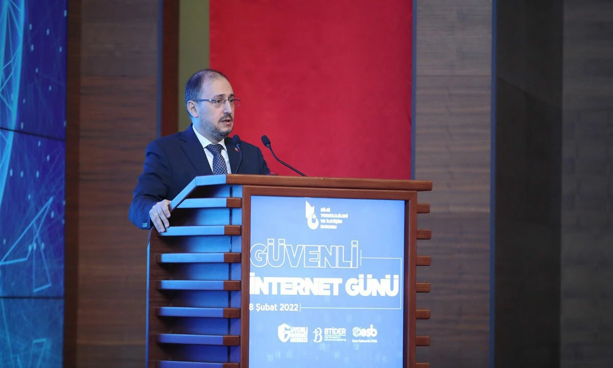 Sosyal medyaya yeni düzenlemeler yolda