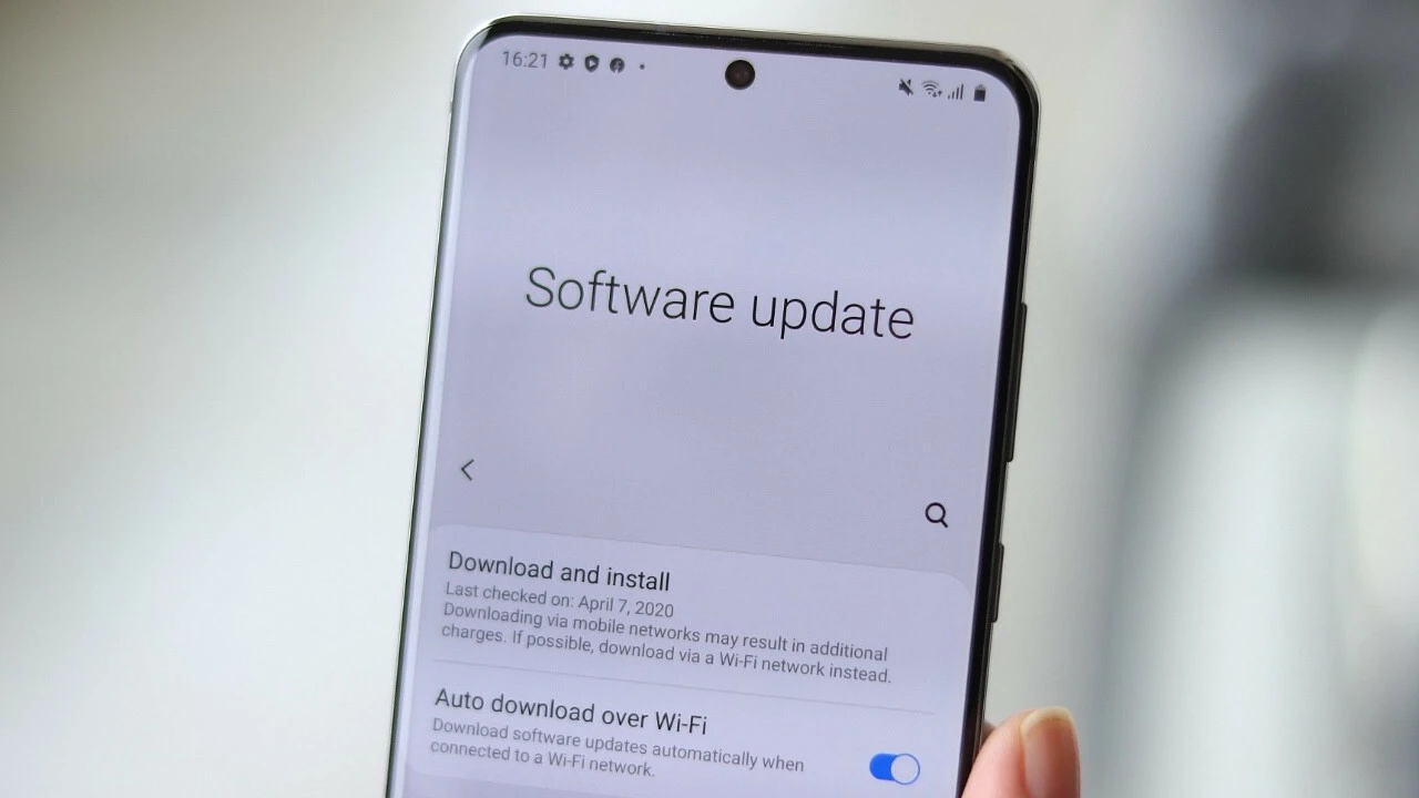 Samsung, bazı telefonları için yazılım desteğini 4 yıla çıkardı