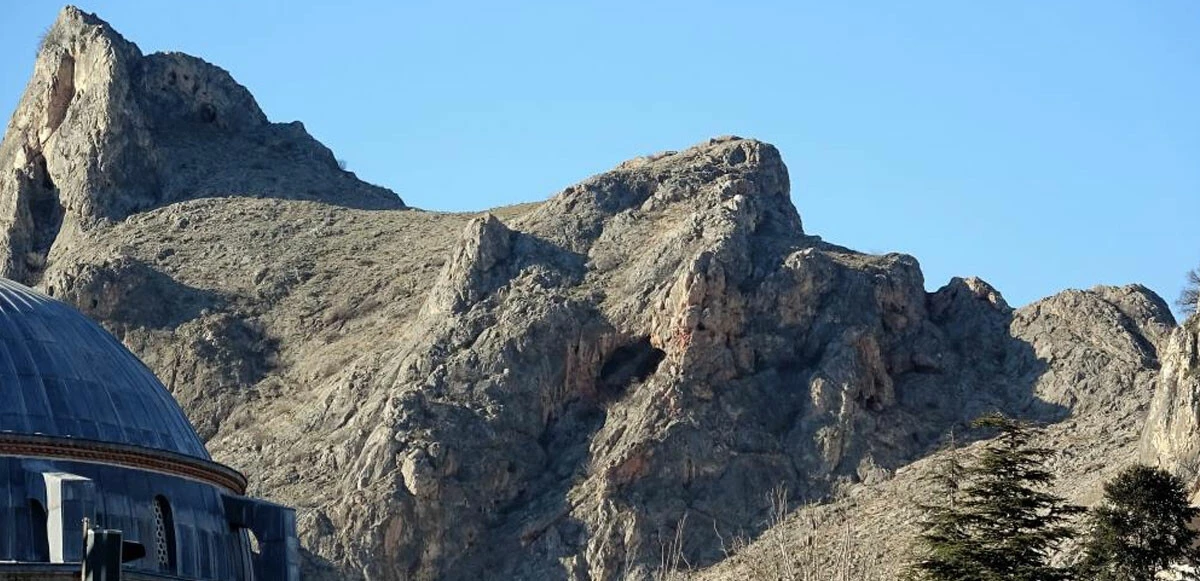 Tesadüfen fark edildi: Tokat Kalesi'nde insan silueti