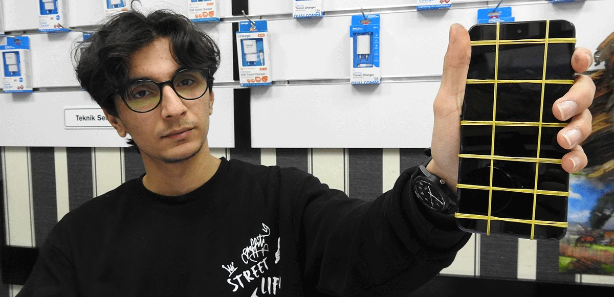 Gaziantep'te cep telefonunun bataryası bomba gibi patladı