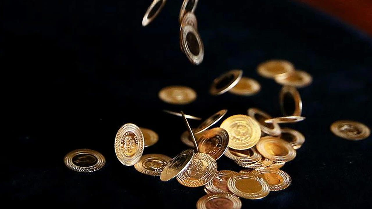 İslam Memiş yatırımcıları 'Sıkı sıkı sarılın' diyerek uyardı: Gram altın, dolar, sterlin, bitcoin...