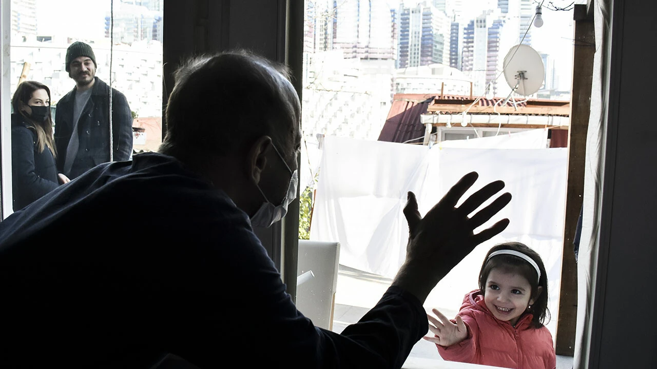 14 aydır karantinada! 78 testi pozitif çıkan Muzaffer Kayasan’dan aşı çağrısı