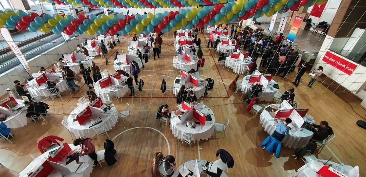 T3 Vakfı Mütevelli Heyeti Başkanı Selçuk Bayraktar: 11 bin öğrenci 3 yıllık eğitim alacak