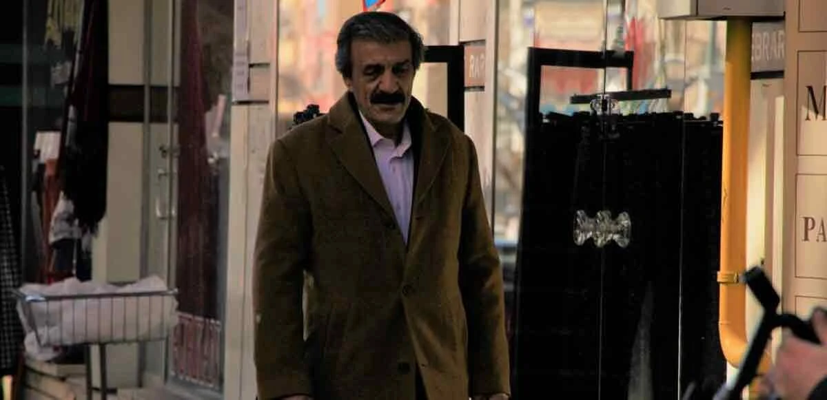 Memur gibi berber: Çırakken dükkana gelen müşterilere özendi