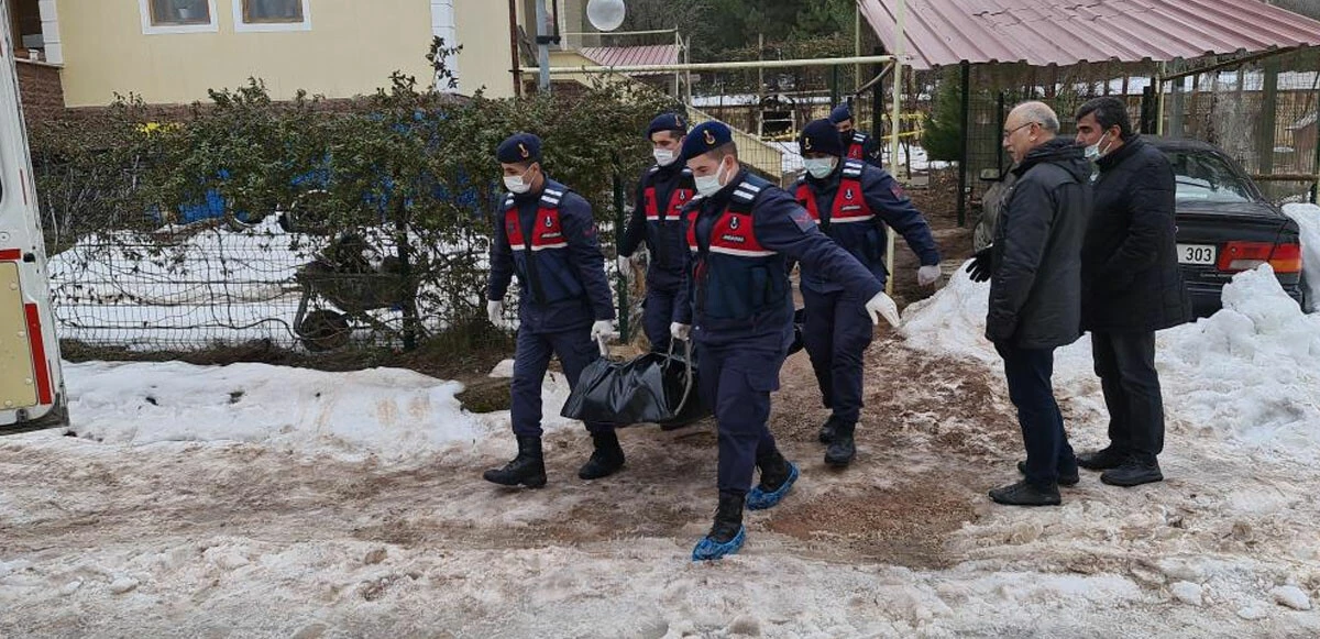 Cansız bedeninin yanında 'ateşle yaklaşmayın’ notu bulundu