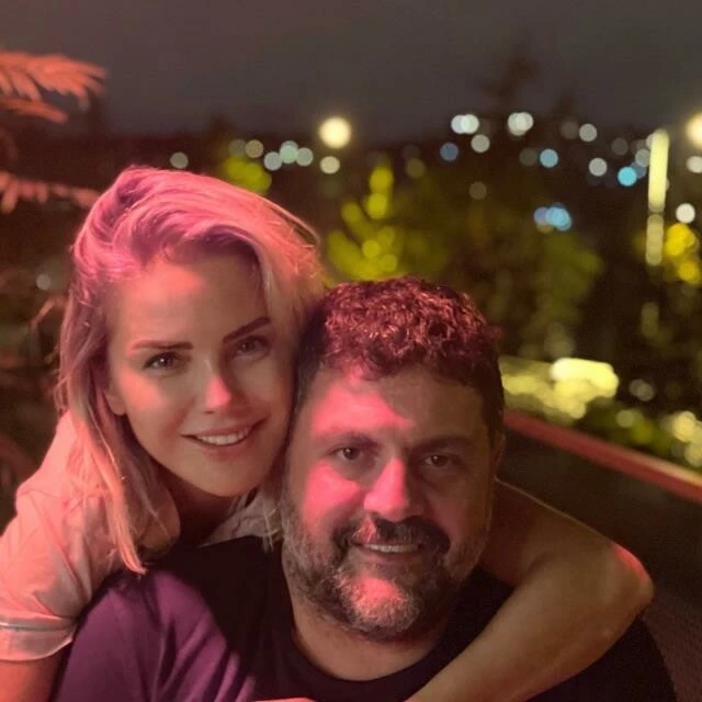 Ece Erken hem içini döktü hem de ifşa etti: Kardeş dediklerin kalleş çıktı