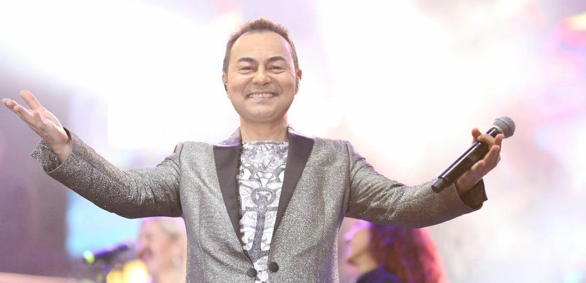 Seren Serengil duyurdu: Ünlü Popçu Serdar Ortaç zehirlendi