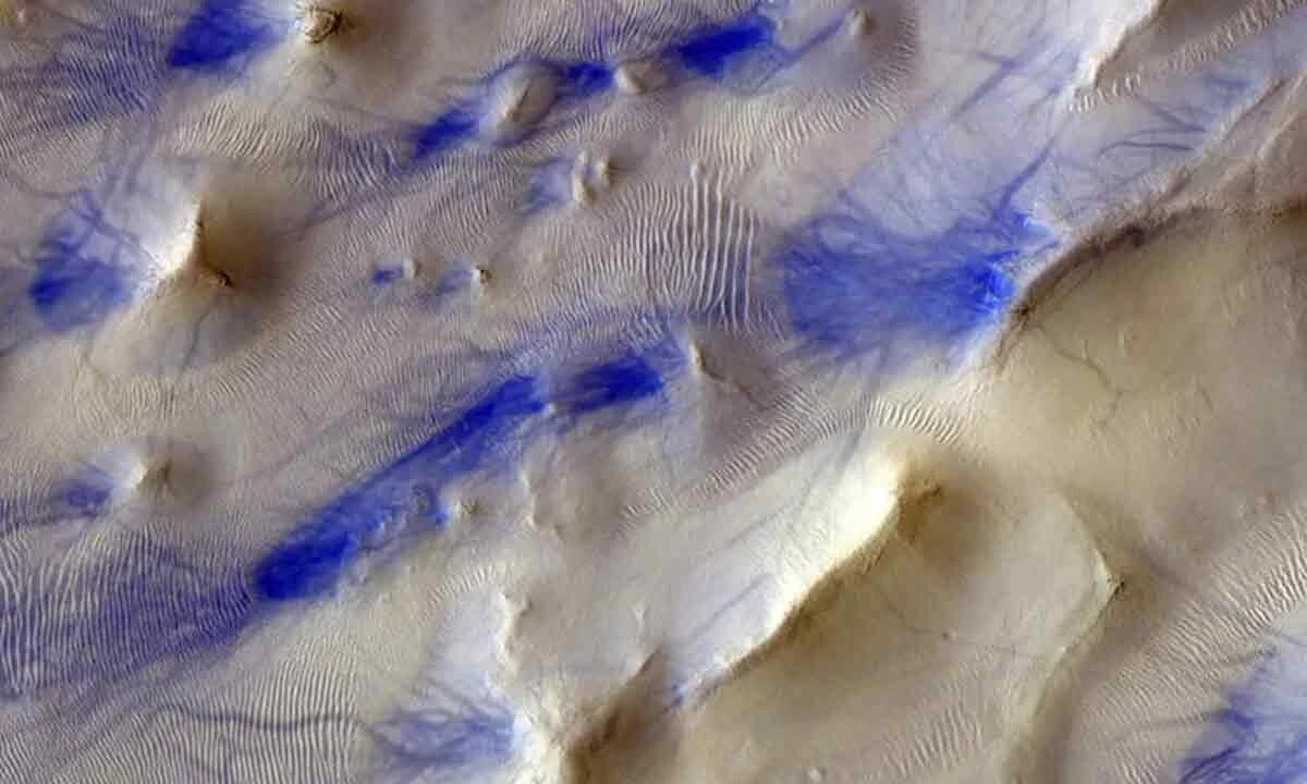 Mars yüzeyinin daha önce hiç görülmemiş fotoğrafı yayınlandı