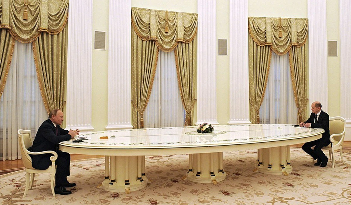 Dünyanın nefesini tuttuğu krizde Putin'den kritik açıklama: Bazı birlikleri çektik