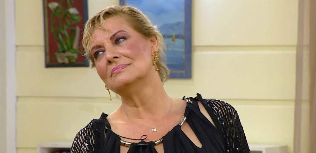 Müşerref Akay kimdir, kaç yaşında? Müşerref Akay filmleri ve şarkıları