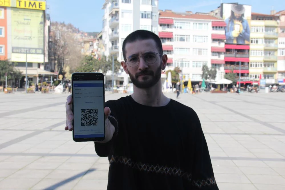 Eşofman giydiği için konsere alınmadı