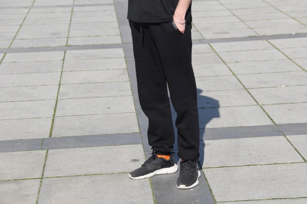 Eşofman giydiği için konsere alınmadı